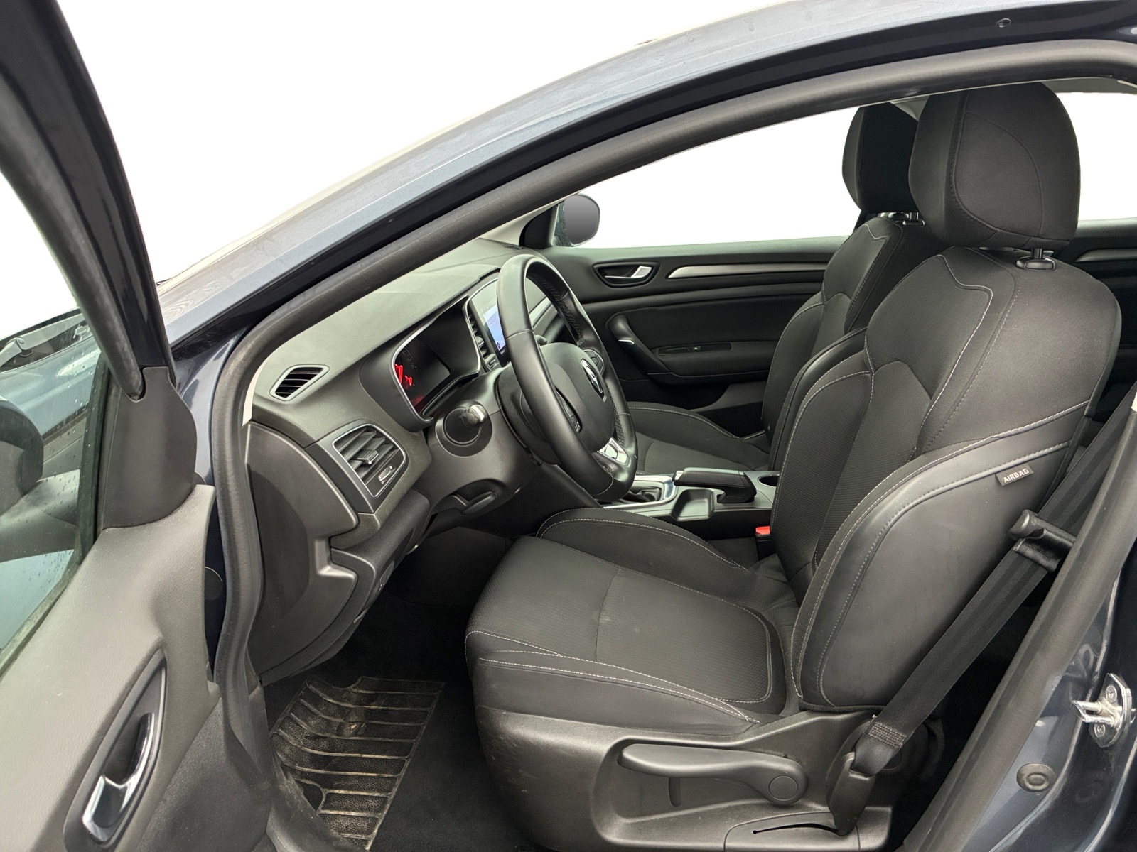RENAULT MÉGANE MEGANE IV BERLINE TCe 140 EDC FAP - 21N Business 2022