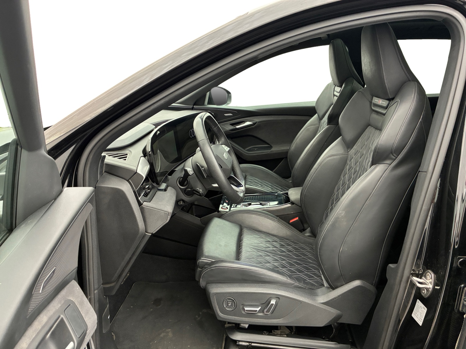 AUDI SQ6 e-tron 489 ch 100 kWh quattro 2025