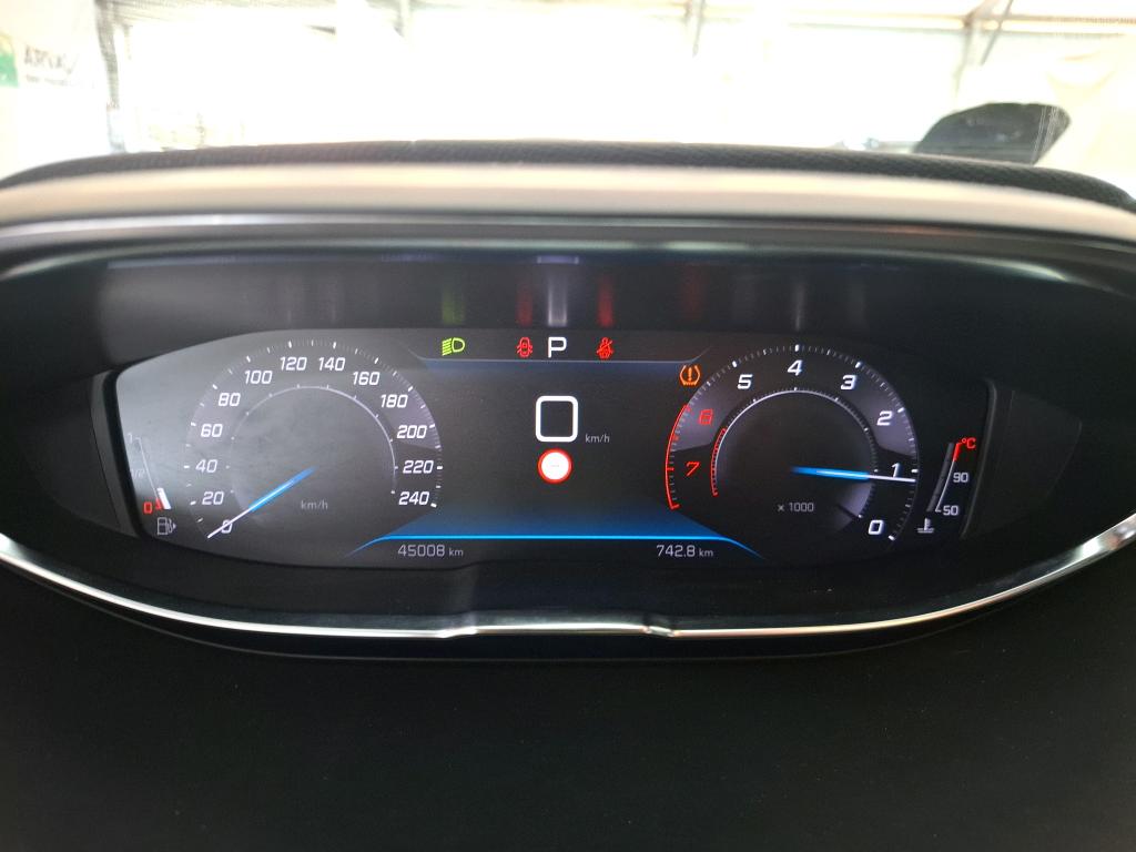 PEUGEOT 5008 PureTech 130ch S&S EAT8 Active Pack 2021