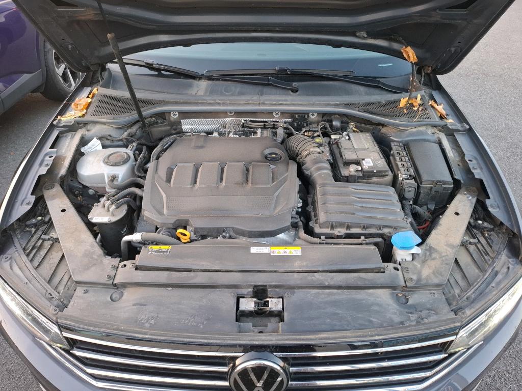 VOLKSWAGEN PASSAT SW 2.0 TDI EVO SCR 150 DSG7 Life Plus 2023