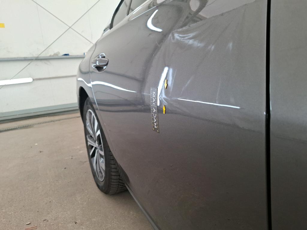 PEUGEOT 508 Hybrid 225 e-EAT8 Allure Pack 2021