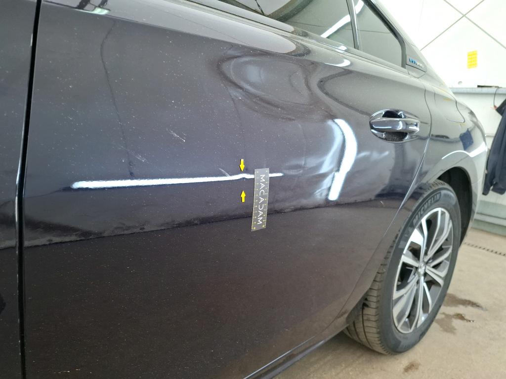 PEUGEOT 508 Hybrid 225 e-EAT8 Allure Pack 2022