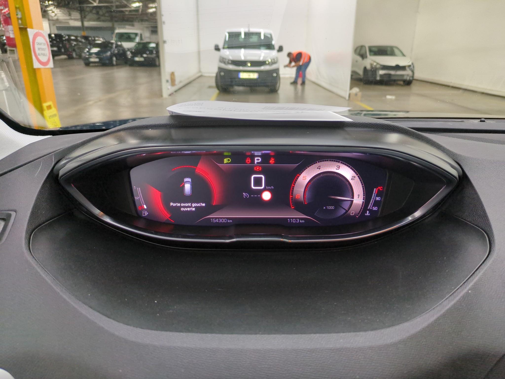 PEUGEOT 3008 BlueHDi 130ch S&S EAT8 Active Pack 2021