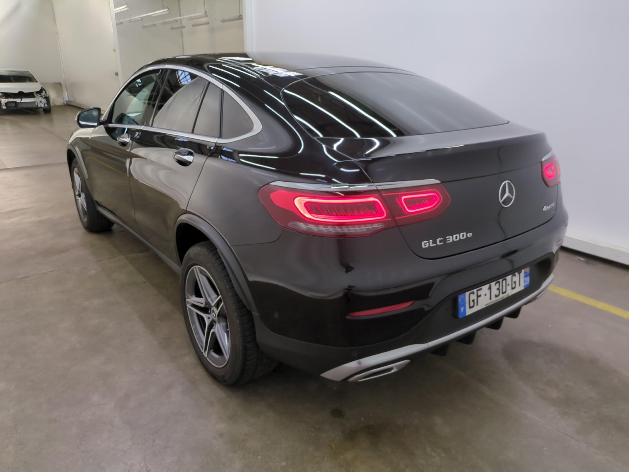 MERCEDES-BENZ MERCEDES CLASSE GLC COUPE Coupé 300 e 9G-Tronic 4Matic AMG Line 2022
