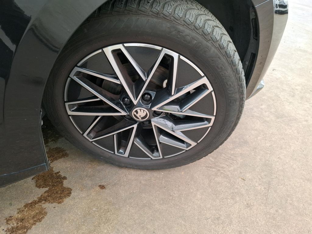 SKODA OCTAVIA COMBI 1.5 TSI Hybrid 150 ch DSG7 Sportline 2025