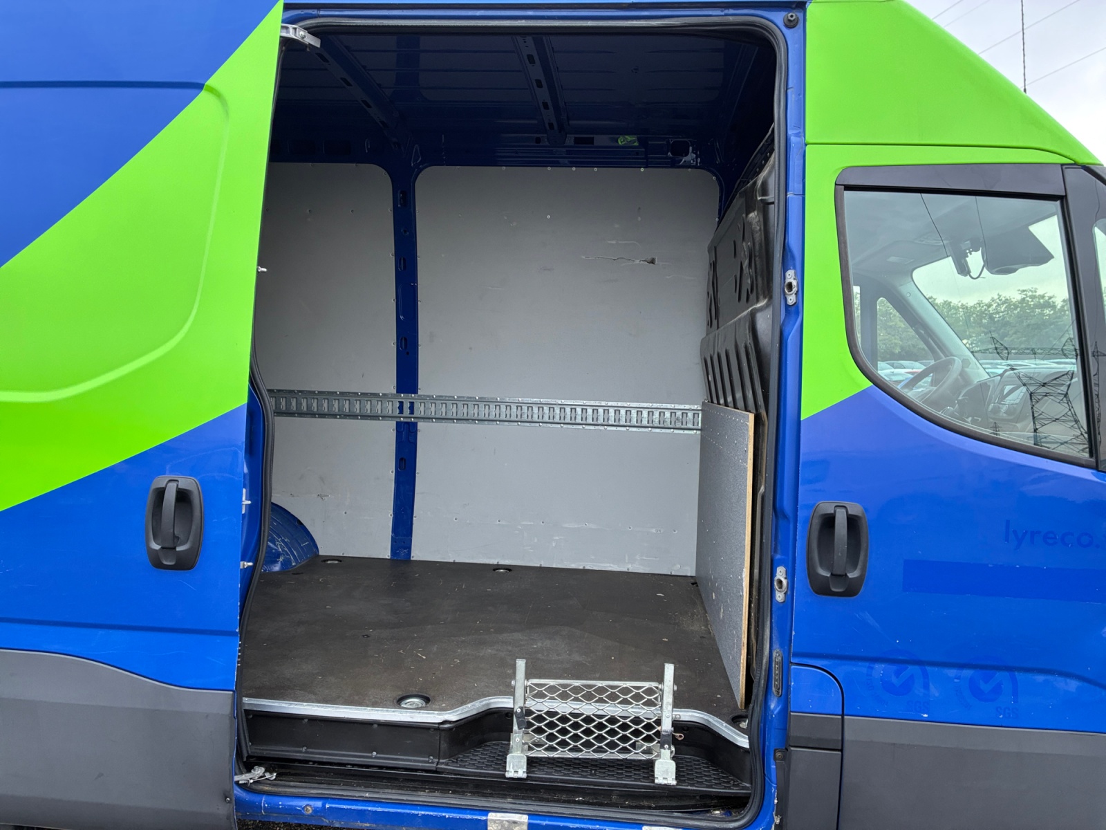 IVECO DAILY FOURGON 5T2 2019