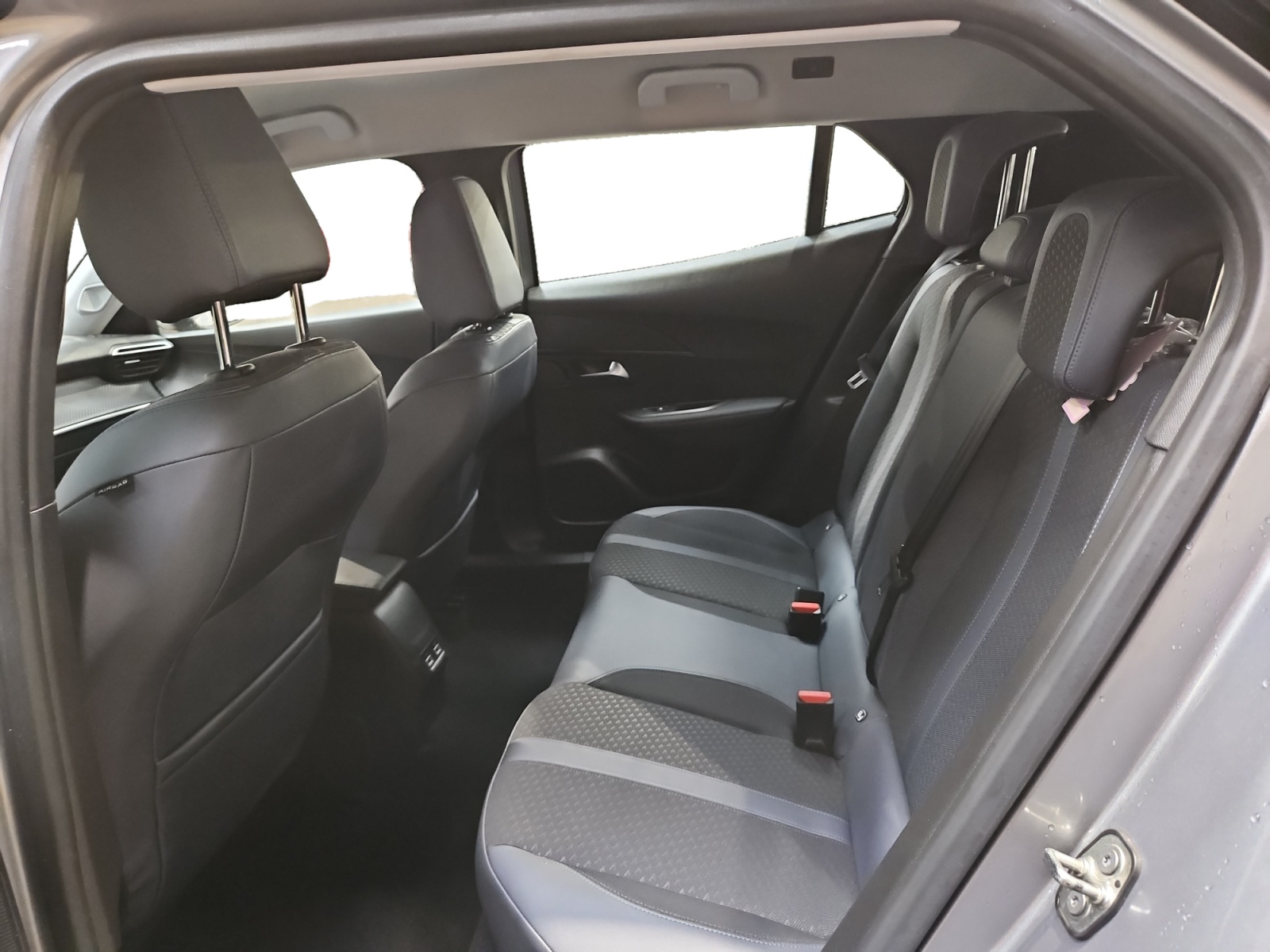 PEUGEOT 2008 PureTech 100 S&S BVM6 Allure 2020