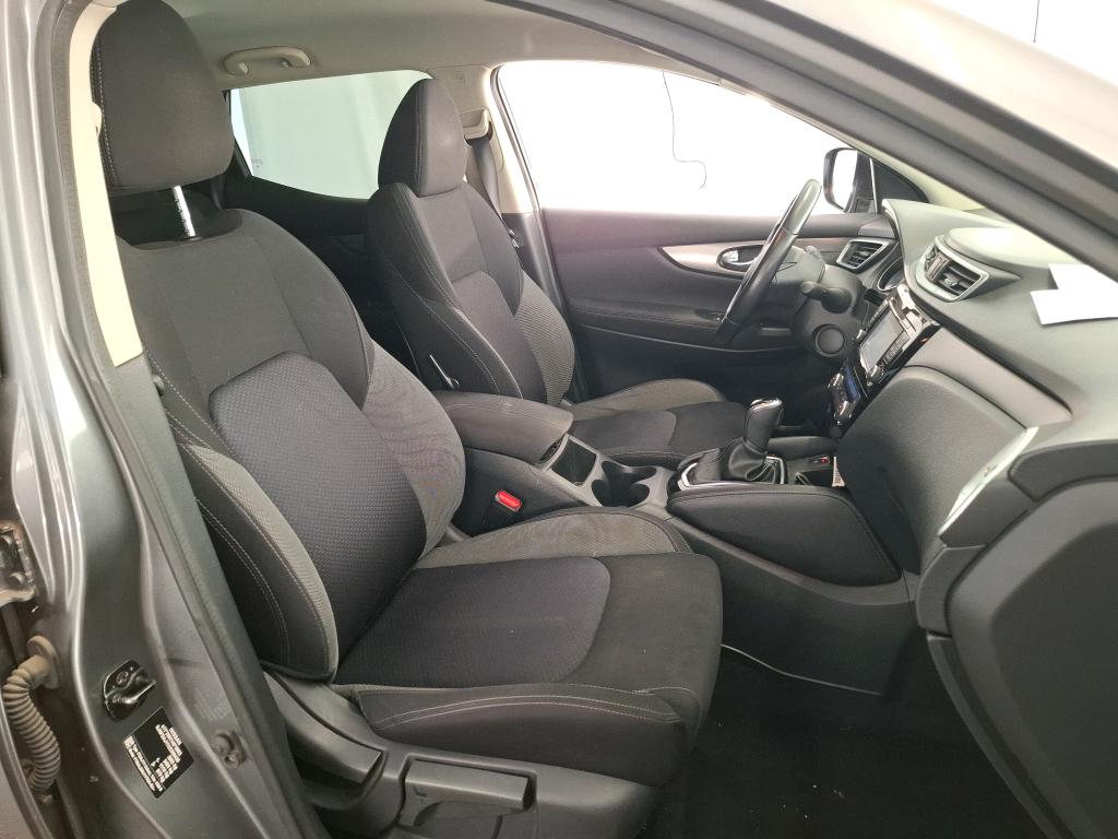 NISSAN  2018