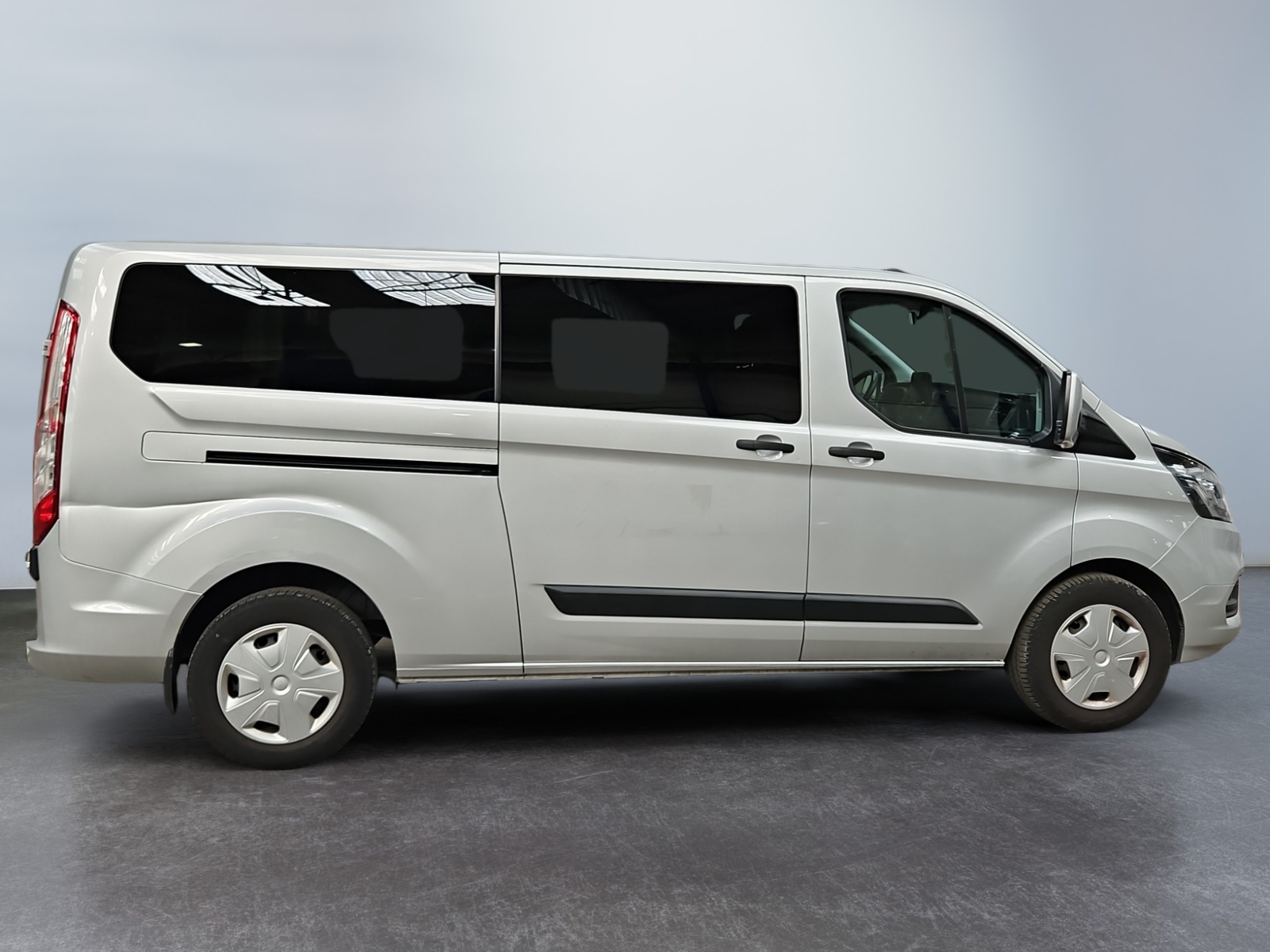 FORD TRANSIT Custom KOMBI 320 L2H1 2.0 EcoBlue 130 Trend Business 2023