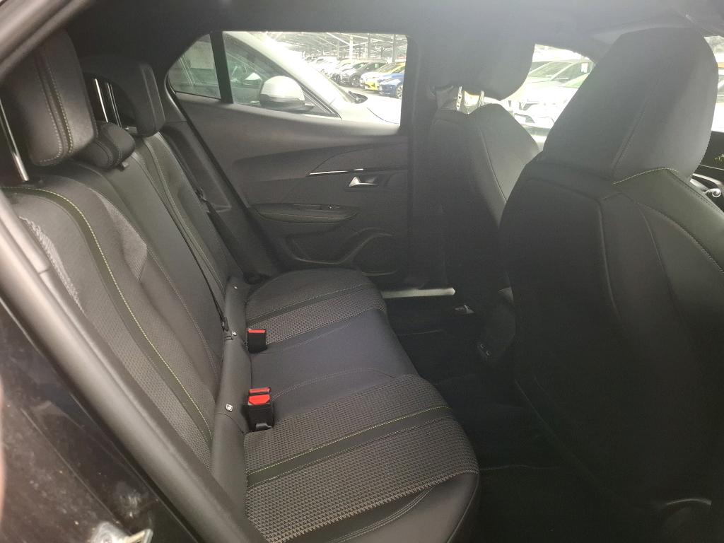 PEUGEOT 2008 BlueHDi 110 S&S BVM6 GT 2023