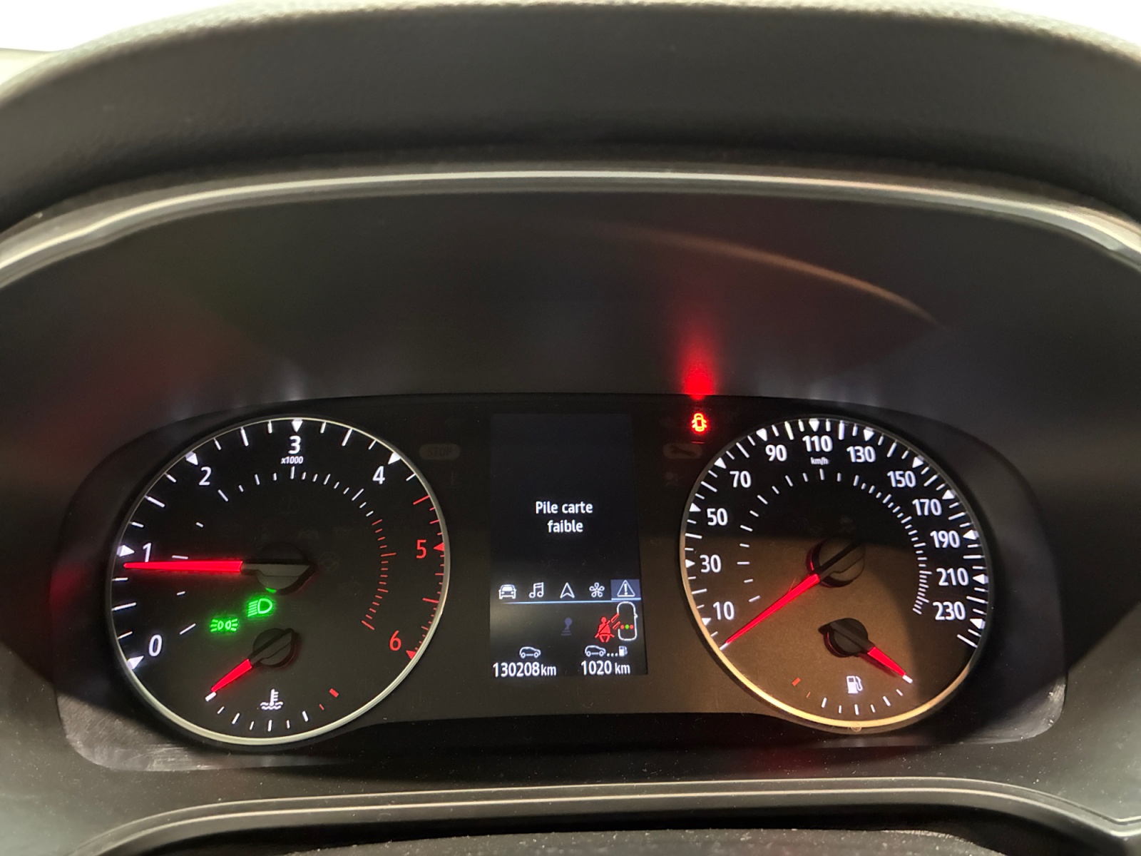 RENAULT Megane IV Berline Blue dCi 115 Evolution 2022
