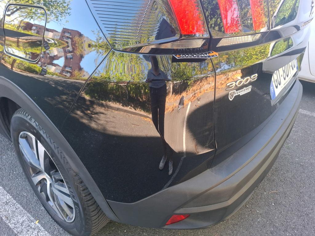 PEUGEOT 3008 Hybrid 225 e-EAT8 Active Pack 2023