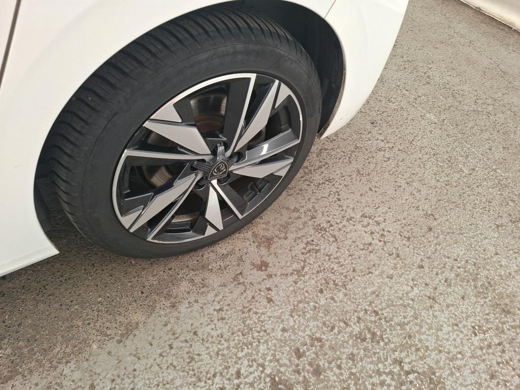 PEUGEOT 308 PHEV 180 e-EAT8 Active Pack 2023