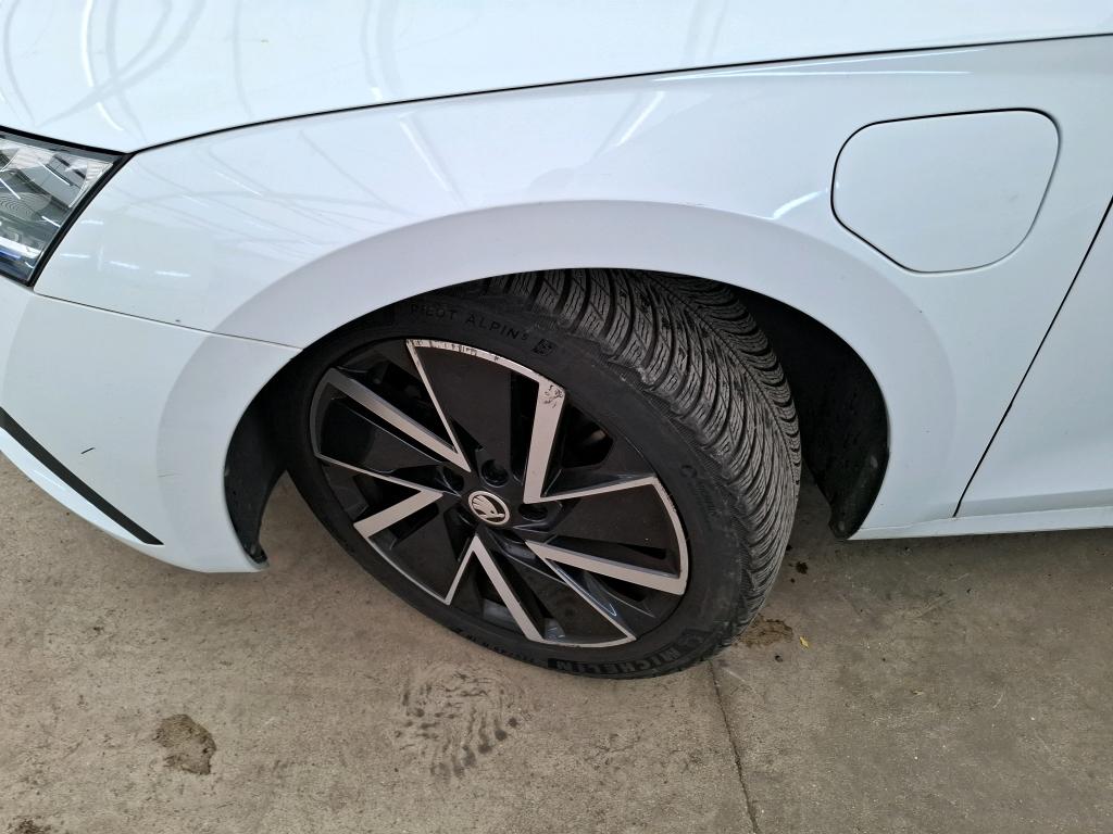 SKODA OCTAVIA COMBI 1.4 TSI PHEV iV 204 ch DSG6e Business 2021