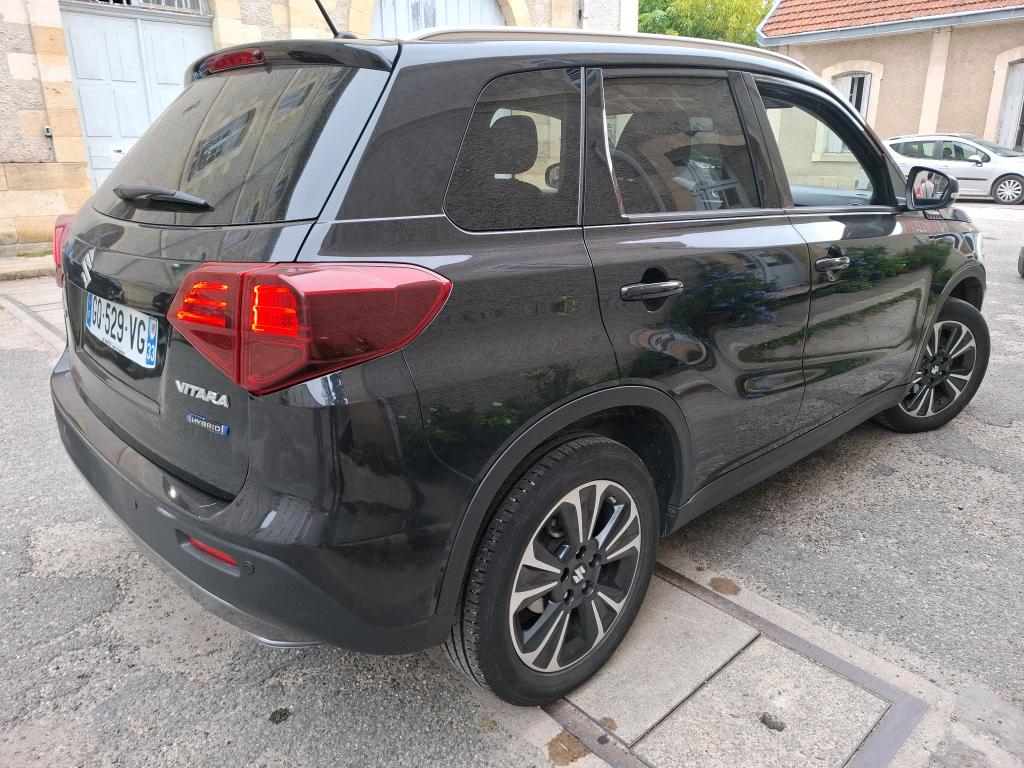 SUZUKI  2023