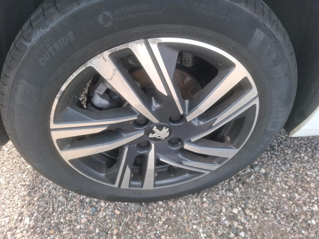PEUGEOT 208) 208 PureTech 100 S&S EAT8 Allure Pack 2023