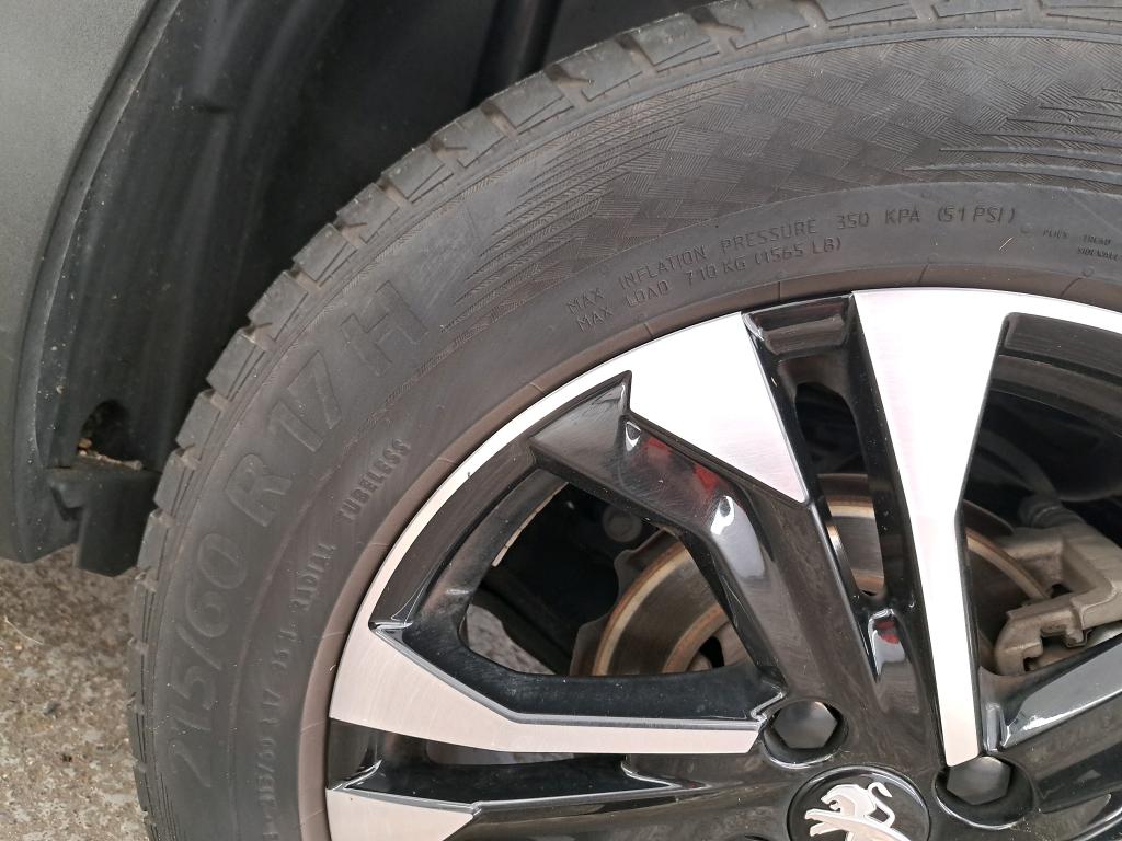 PEUGEOT 2008 BlueHDi 110 S&S BVM6 Allure Pack 2022