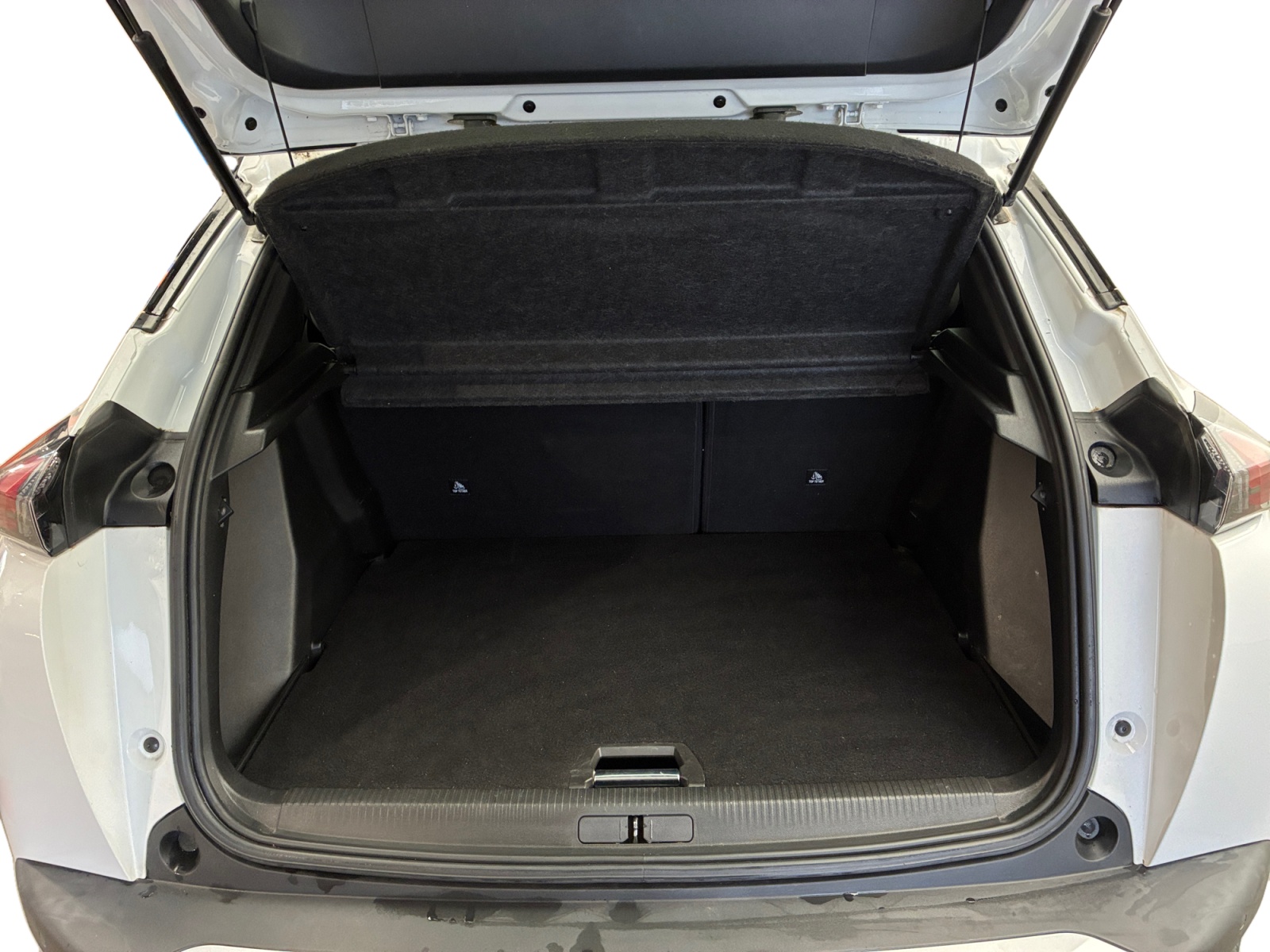 PEUGEOT 2008 PureTech 130 S&S EAT8 Allure 2021