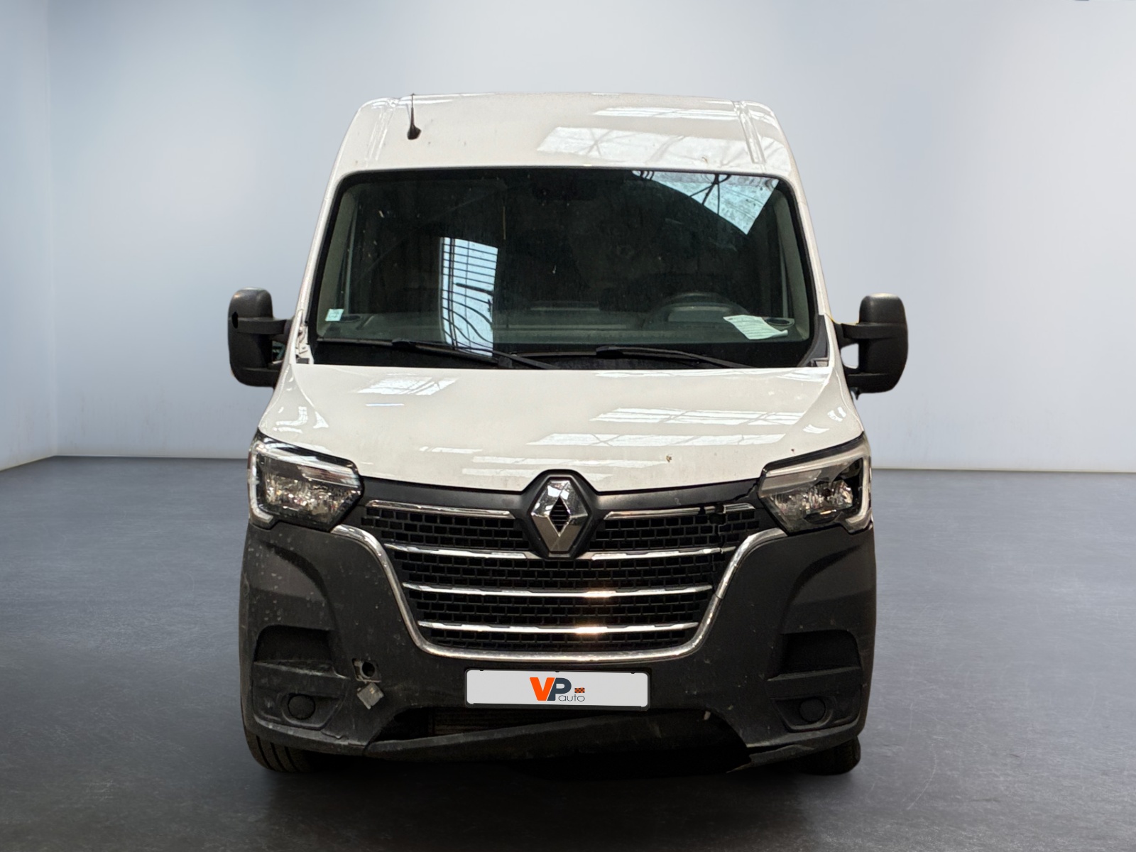 RENAULT MASTER FGN TRAC F3500 L2H2 DCI 135 GRAND CONFORT 2020
