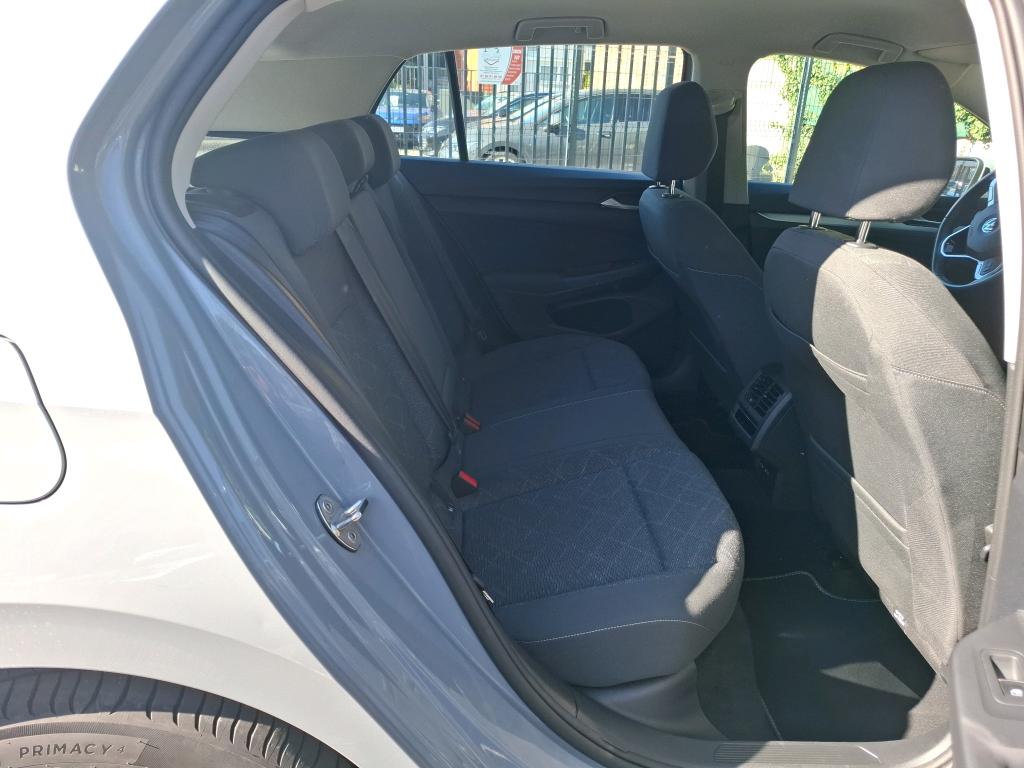 VOLKSWAGEN GOLF 2.0 TDI SCR 115 DSG7 Life Business 2022