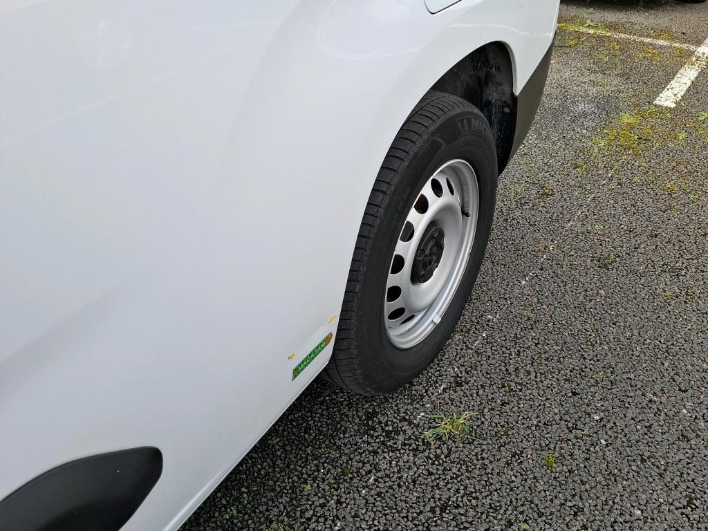 PEUGEOT PARTNER FGN FOURGON E-PARTNER XL 750 KG 136 CH BATTERIE 50 KWH - 2023