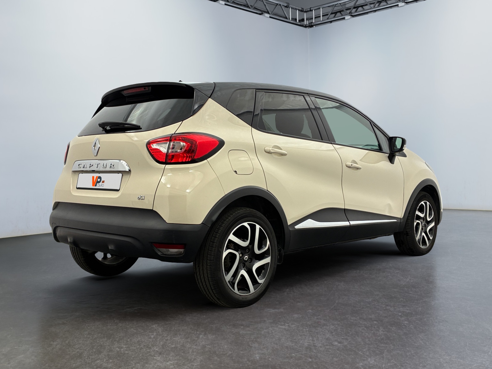 RENAULT Captur dCi 110 Energy Intens Intens 2016
