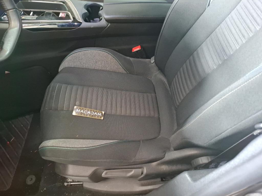 PEUGEOT 3008 PureTech 130ch S&S EAT8 Active Pack 2023