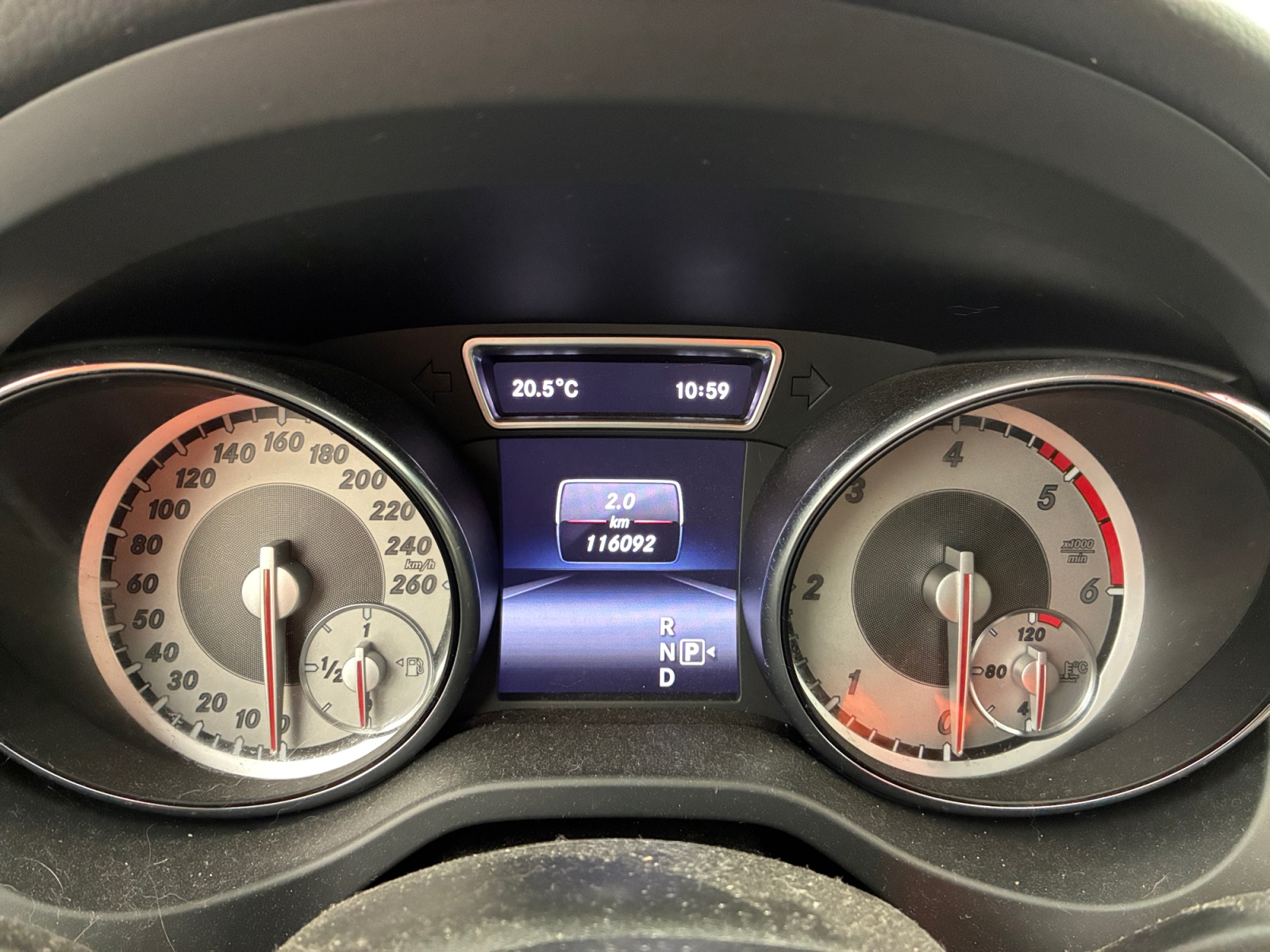 MERCEDES Classe GLA 220 CDI 4-Matic Sensation 7-G DCT A Sensation 7-G DCT A 2014