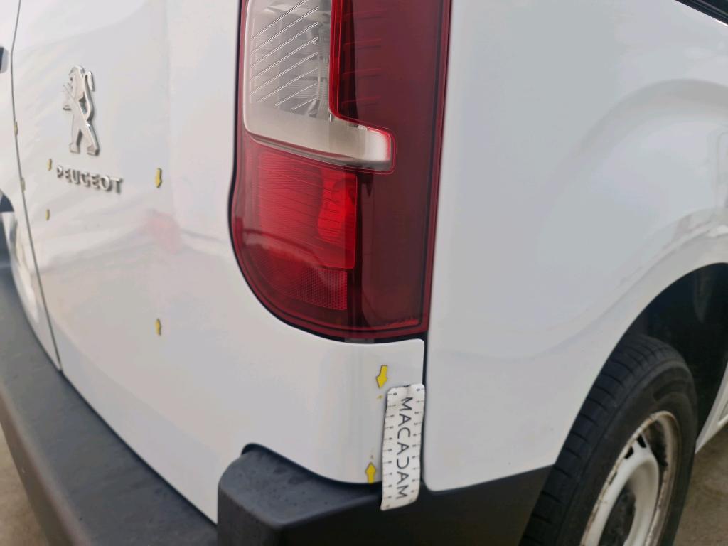 PEUGEOT PARTNER FGN FOURGON STANDARD 650 KG BLUEHDI 100 S&S BVM6 ASPHALT 2023