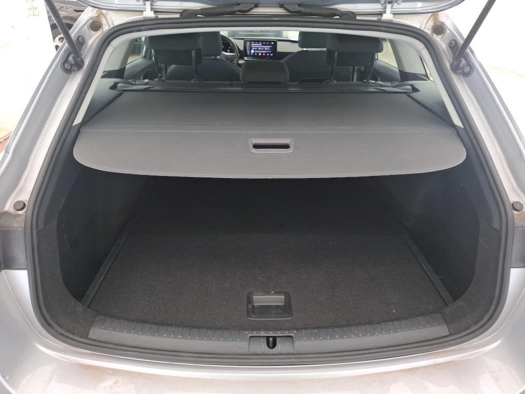 SEAT LEON SPORTSTOURER 1.0 eTSI 110 DSG7 Business 2024