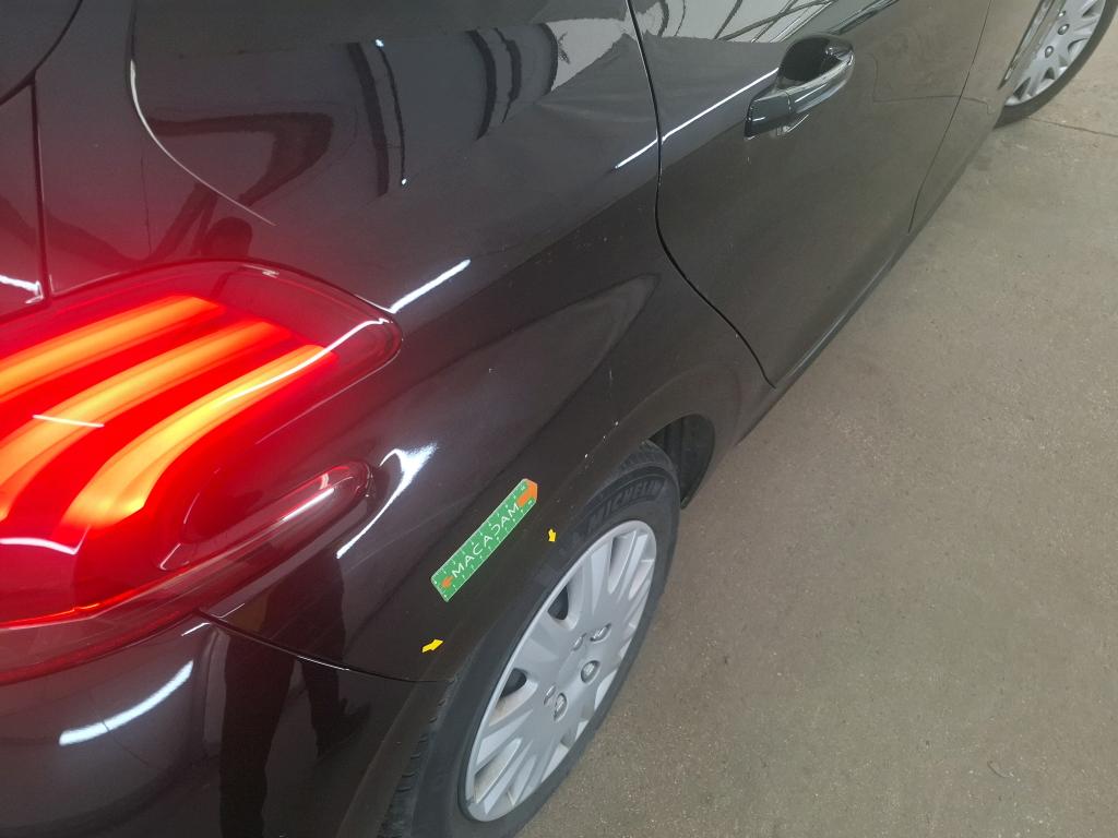 PEUGEOT 208 BUSINESS 1.6 BlueHDi 100ch S&S BVM5 Active 2018