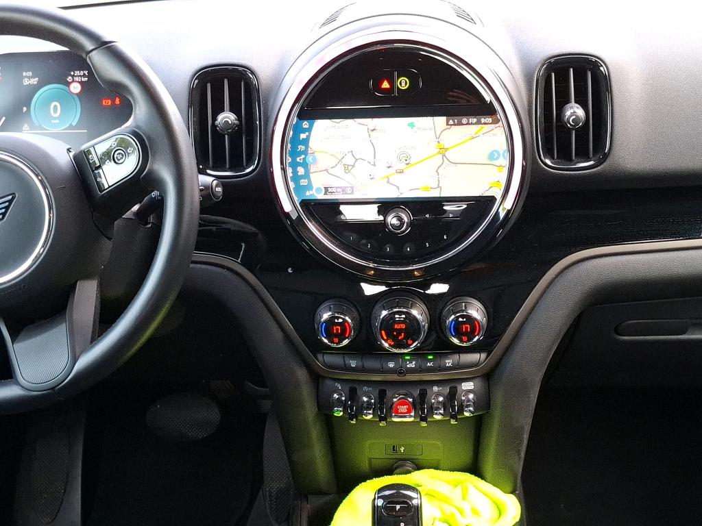 MINI COUNTRYMAN F60 LCI 136 ch BVA7 Cooper Essential 2023