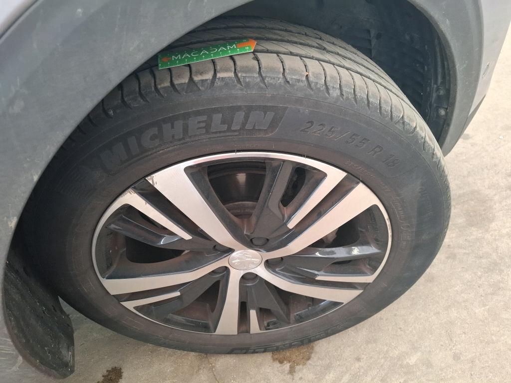 PEUGEOT 5008 PureTech 130ch S&S BVM6 GT 2023