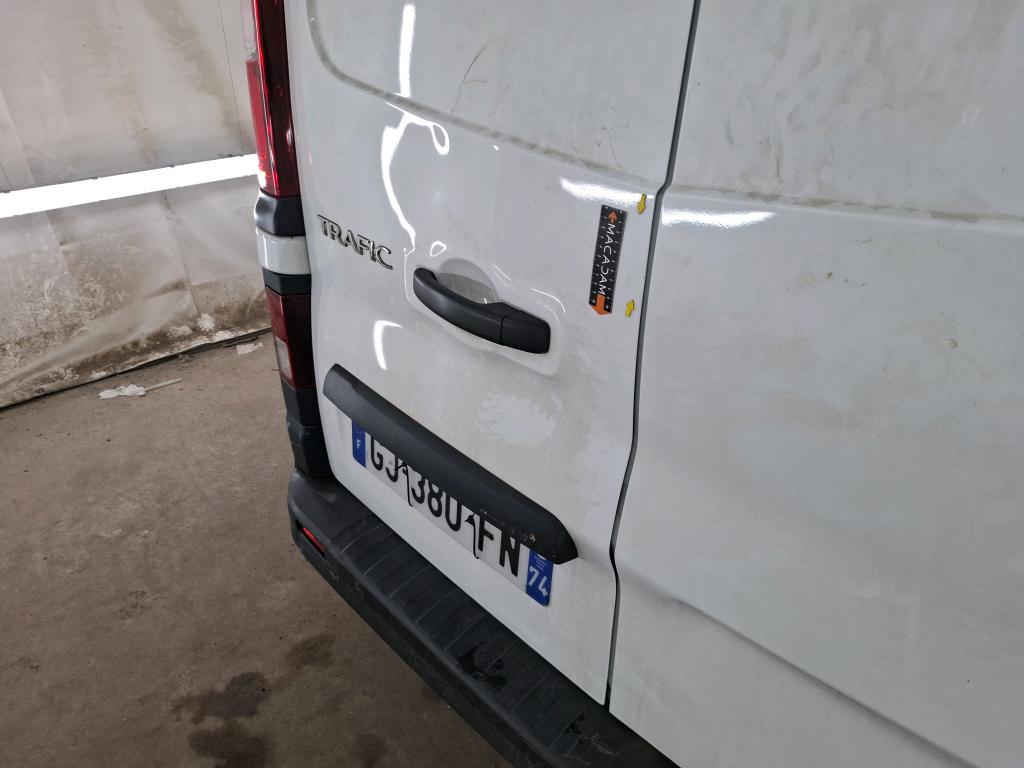 RENAULT TRAFIC FOURGON FGN L2H1 3000 KG BLUE DCI 130 CONFORT 2022