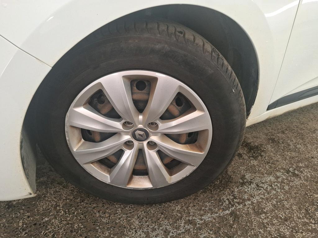 RENAULT CLIO SOCIETE BLUE DCI 85 AIR NAV 2020