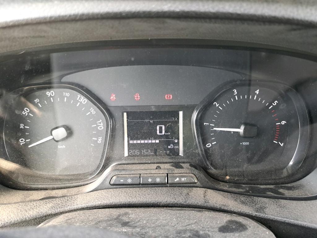 PEUGEOT EXPERT FGN TOLE STANDARD 2.0 BLUEHDI 120 S&S BVM6 PREMIUM 2019