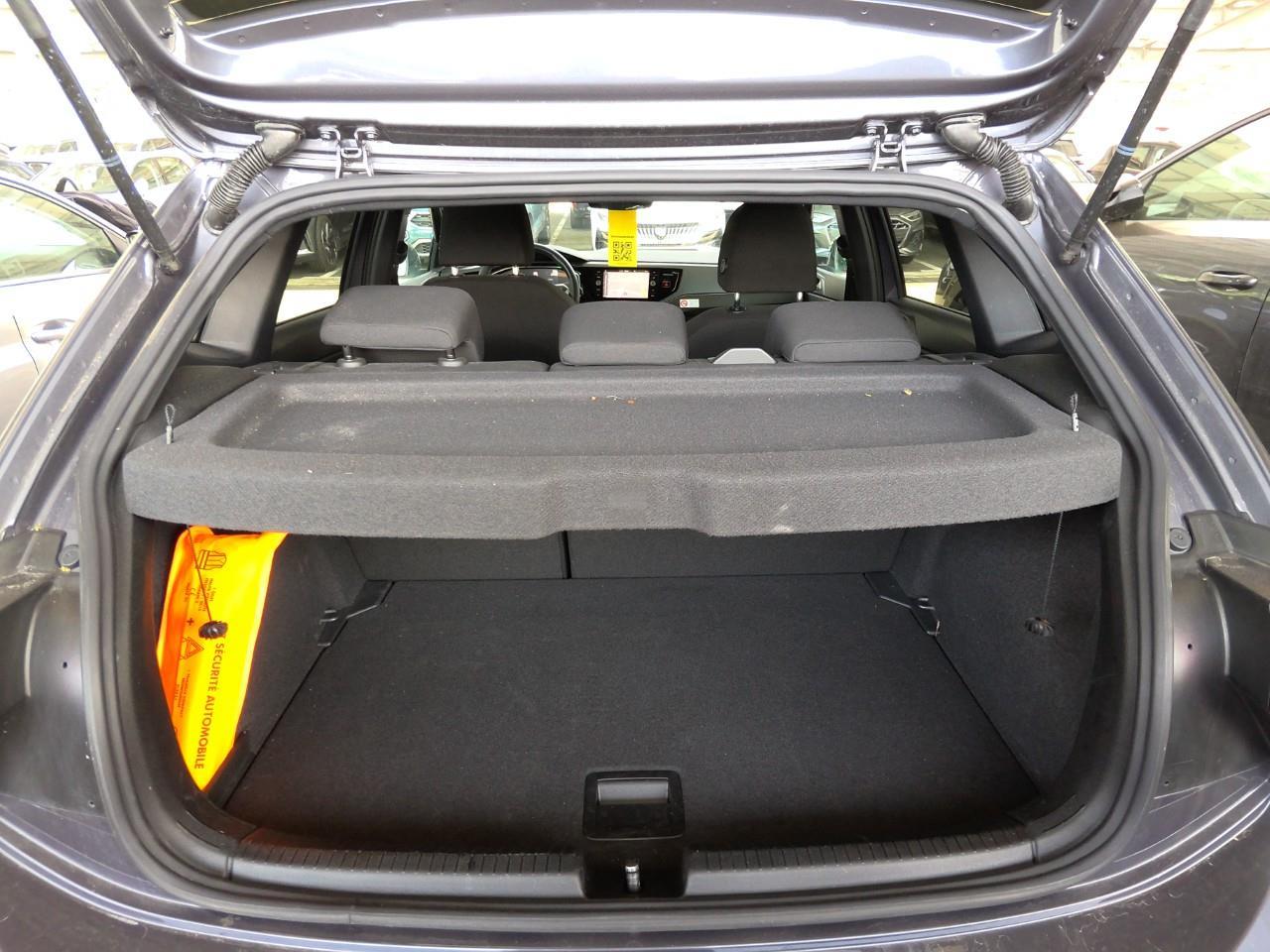 VOLKSWAGEN POLO 1.0 TSI 95 S&S BVM5 R-Line Edition 2025