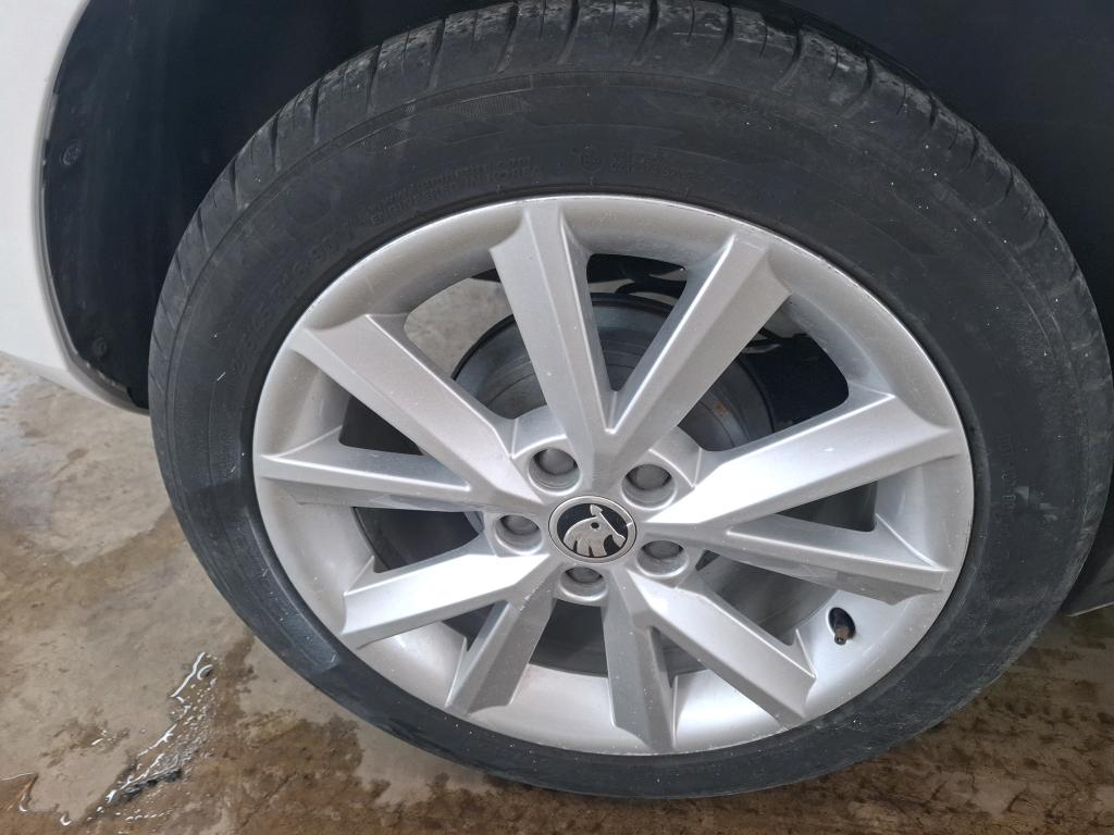 SKODA FABIA 1.0 MPI 60 ch BVM5 Clever 2018