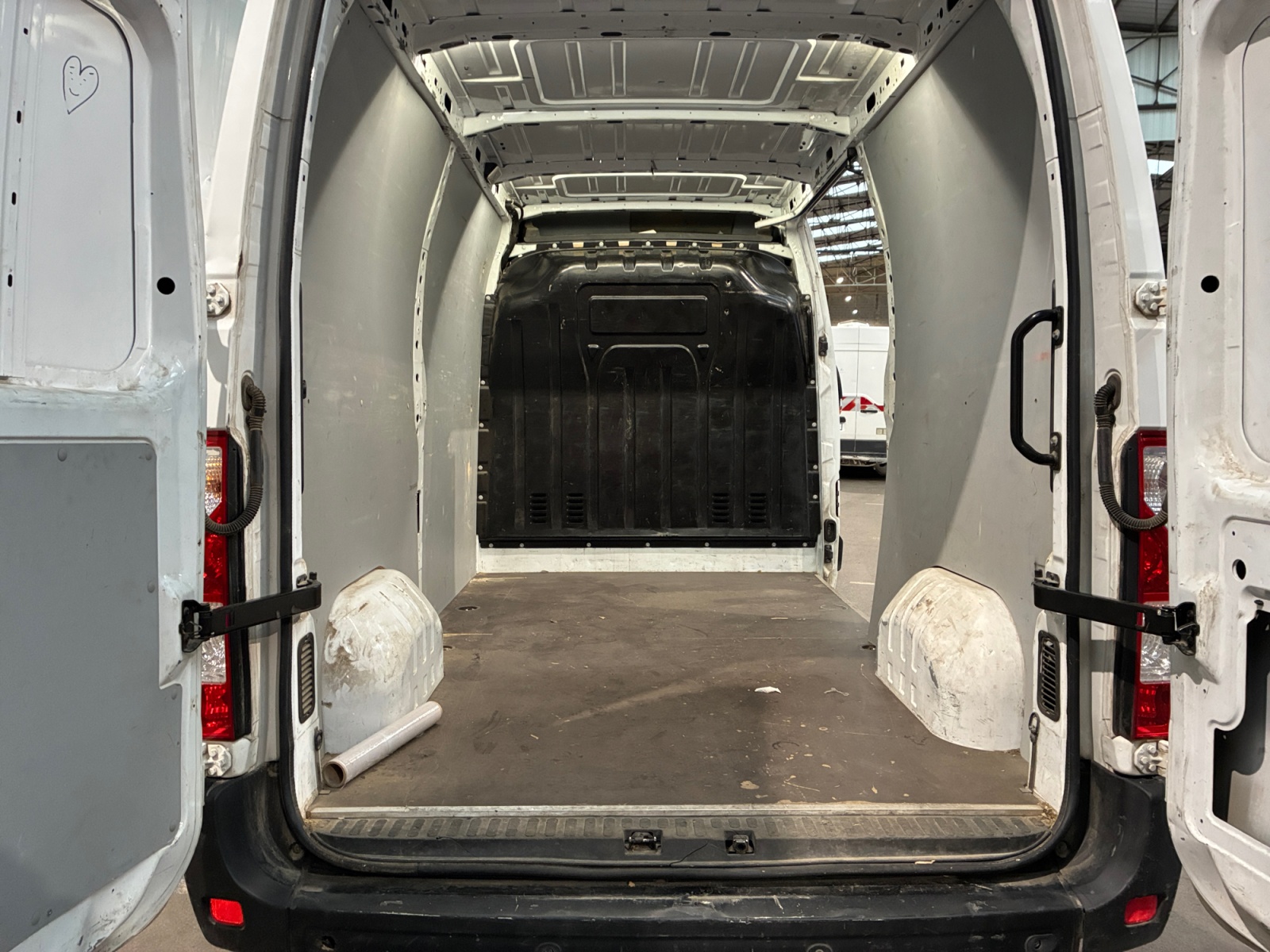 RENAULT MASTER FGN TRAC F3500 L2H2 DCI 135 GRAND CONFORT 2020