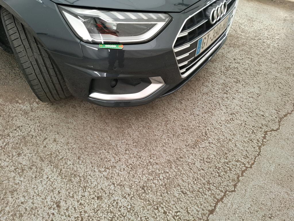 AUDI A4 AVANT 35 TFSI 150 S tronic 7 Business Line 2023