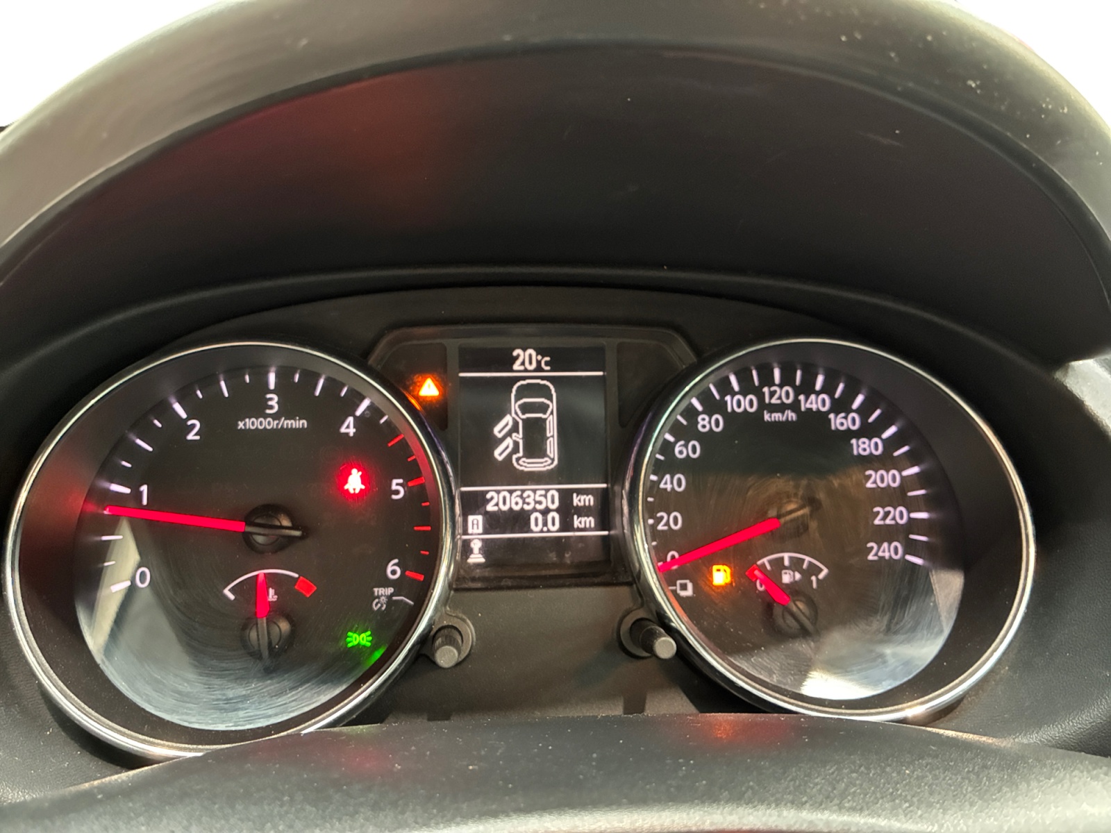 NISSAN Qashqai 1.6 dCi 130 FAP Stop/Start Connect Edition 2013