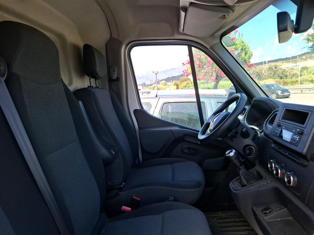 RENAULT MASTER FOURGON FGN TRAC F3300 L2H2 DCI 135 GRAND CONFORT 2021