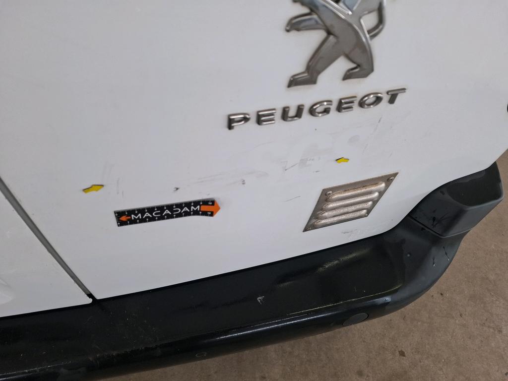 PEUGEOT PARTNER FGN FOURGON STANDARD 650 KG BLUEHDI 75 BVM5 PREMIUM 2021