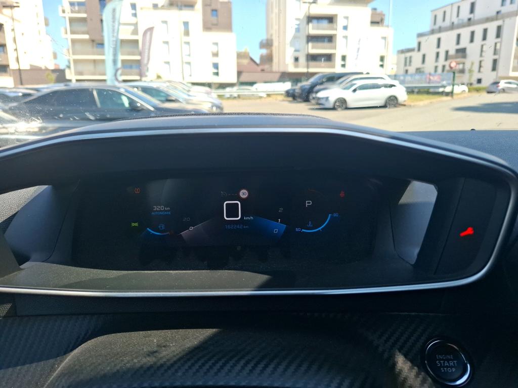 PEUGEOT 2008 BlueHDi 130 S&S EAT8 Allure Pack 2022