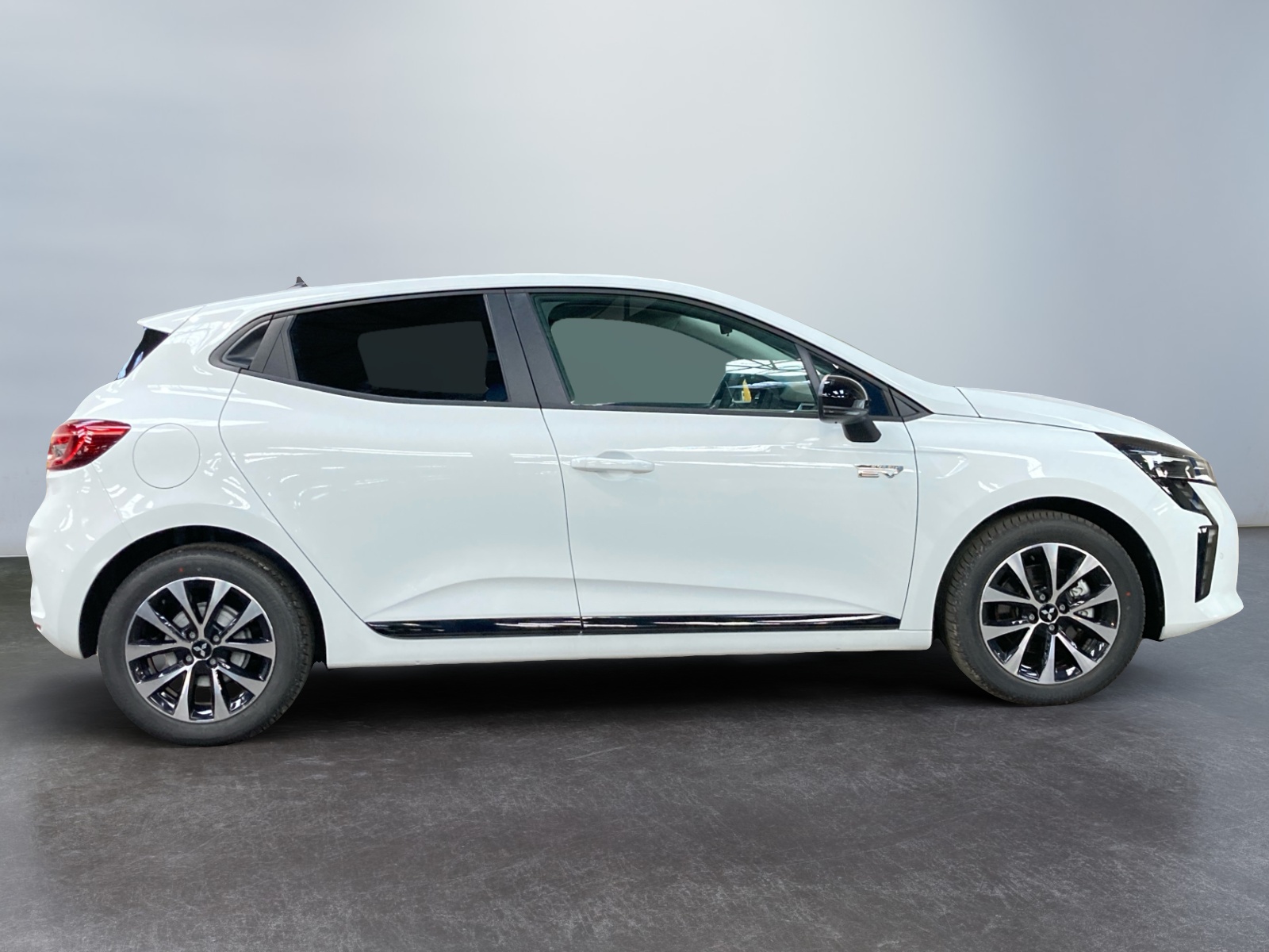 MITSUBISHI COLT 1.6 MPI HEV 143 Invite+ 2026
