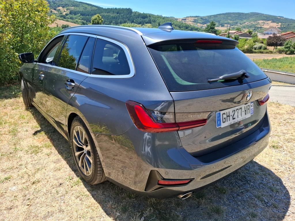 BMW SERIE 3 TOURING G21 318d 150 ch BVA8 Lounge 2022