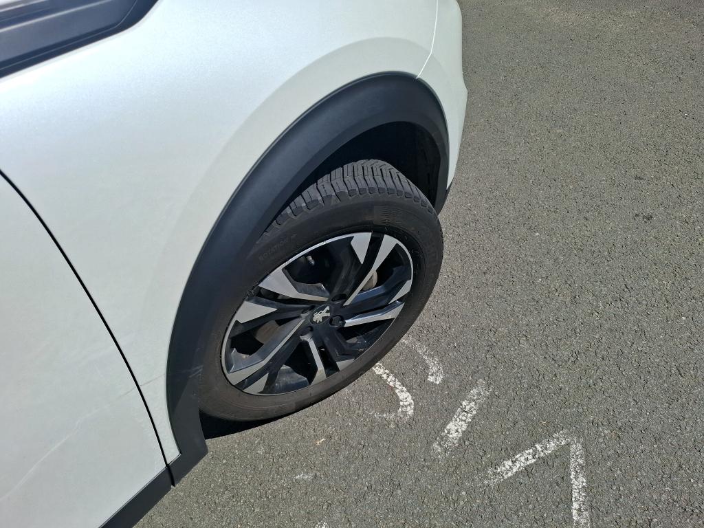 PEUGEOT 2008 BlueHDi 130 S&S EAT8 Allure Pack 2022