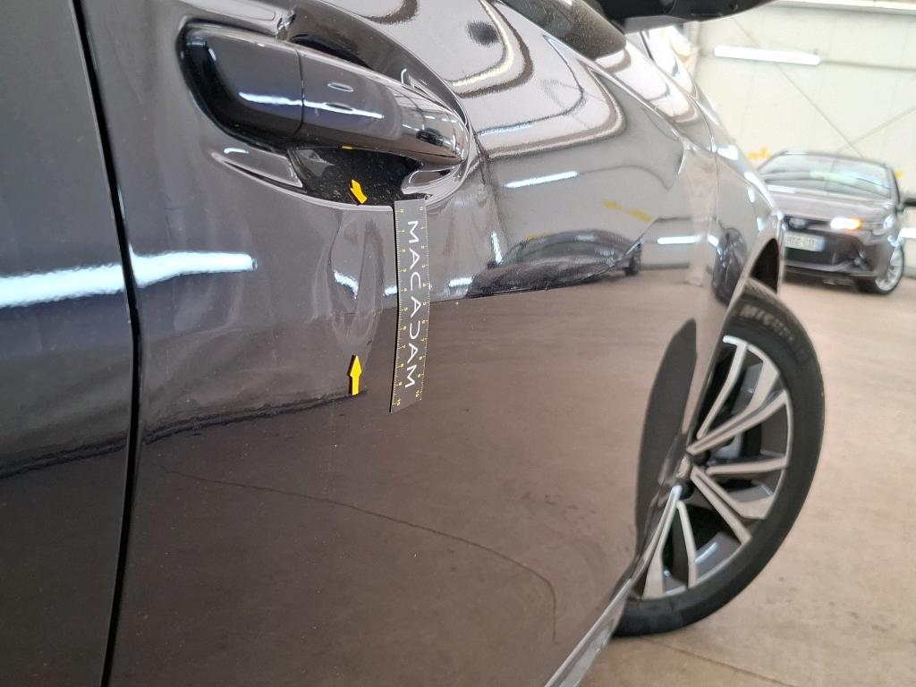 PEUGEOT 508 Hybrid 225 e-EAT8 Allure Pack 2022
