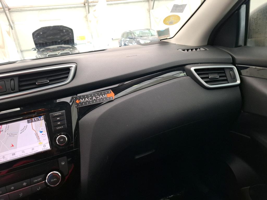 NISSAN  2019