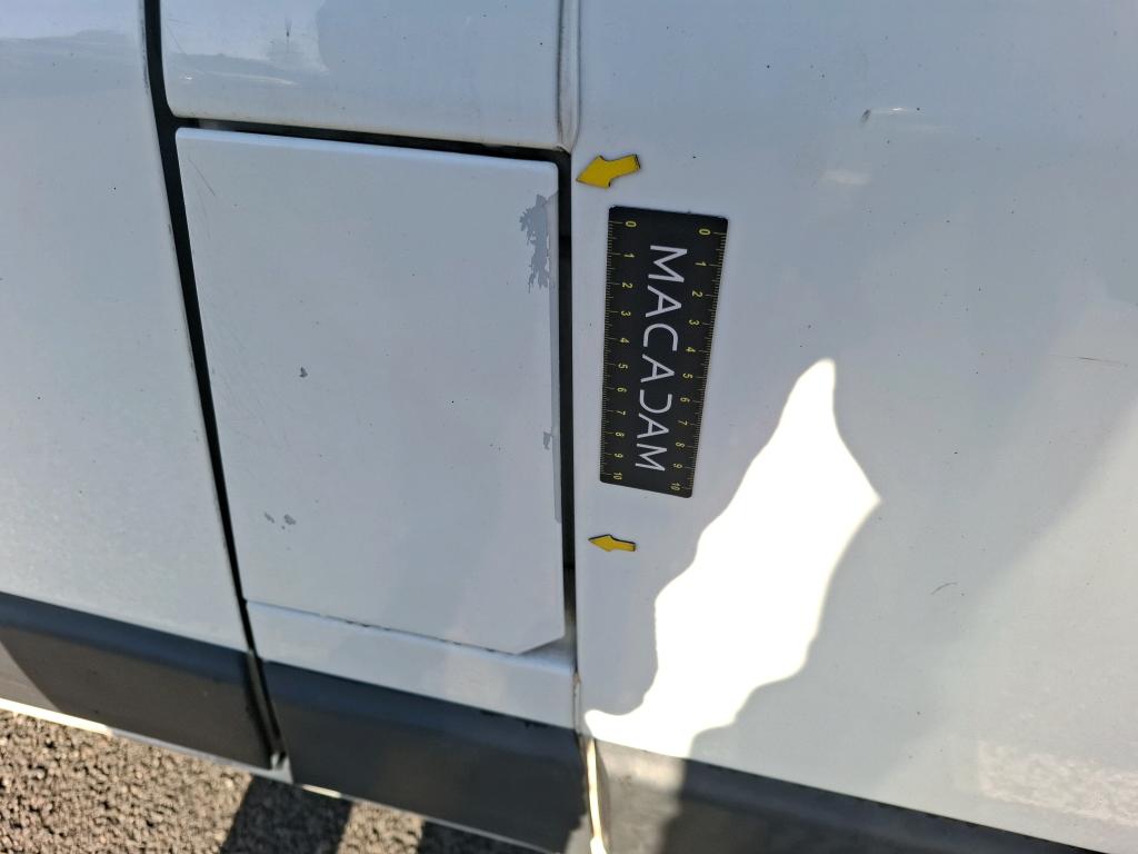 PEUGEOT BOXER FOURGON TOLE 330 L2H2 BLUEHDI 110 PREMIUM 2018